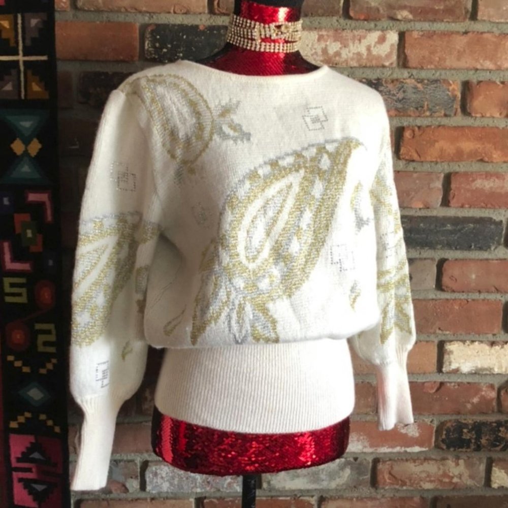 VINTAGE MONDI 80s KNIT SWEATER GOLD & SILVER METALLIC STITCHING RHINESTONES S
